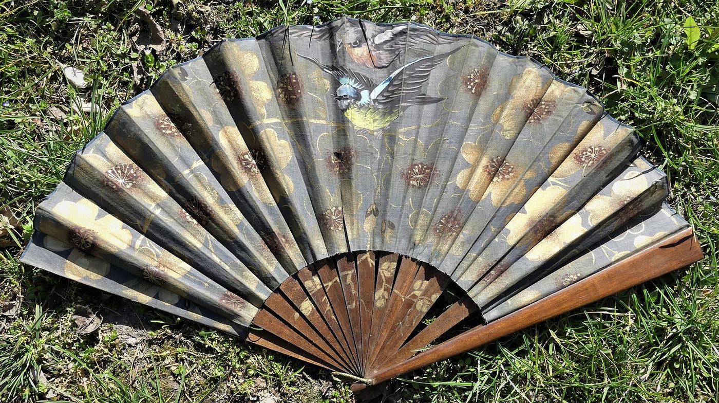 Silk fans from the collection of a Hungarian museum